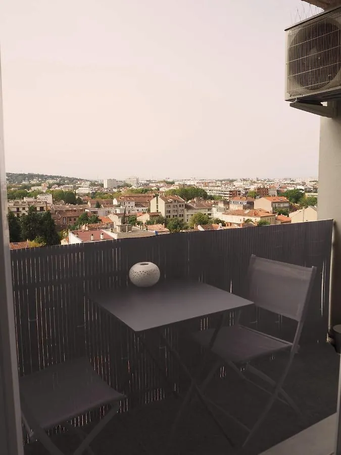 툴루즈 T2 Style Industriel Avec Balcon 아파트